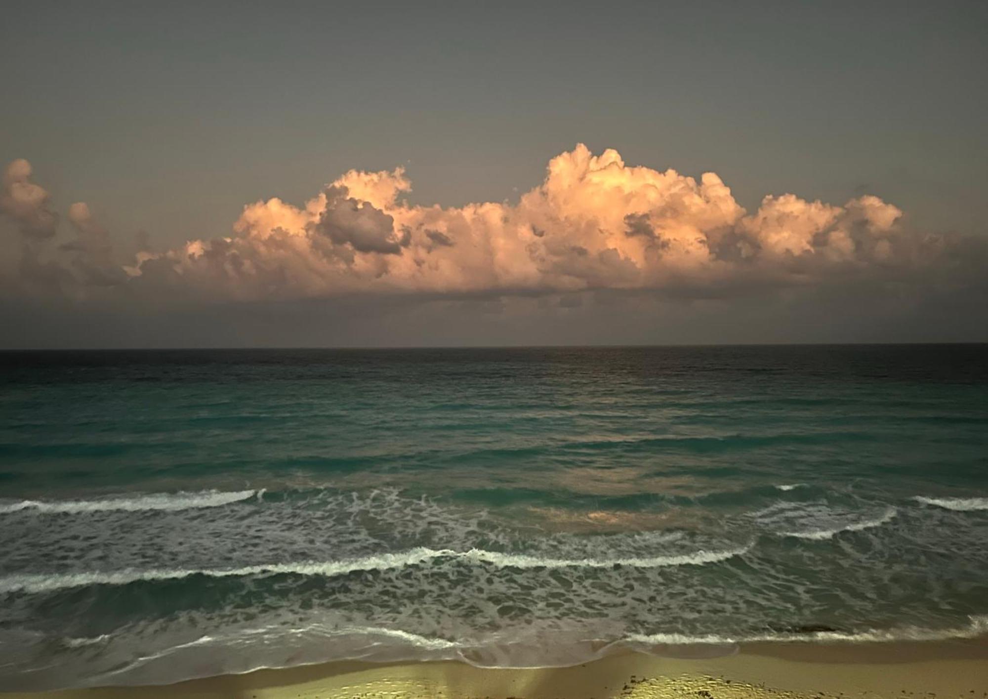 Ova Apartments Cancun Exterior photo